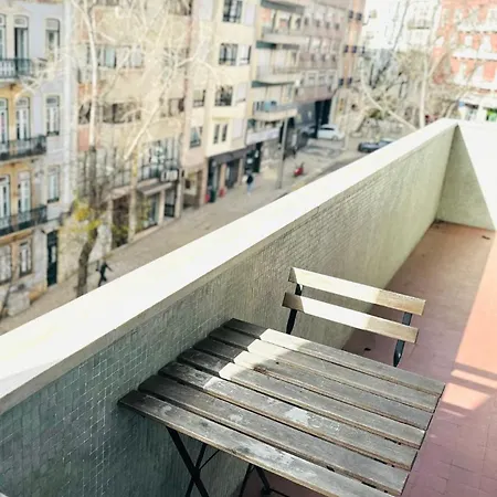 The Redondo House - No 4e2 - Comfortable One-bedroom * Lisbon