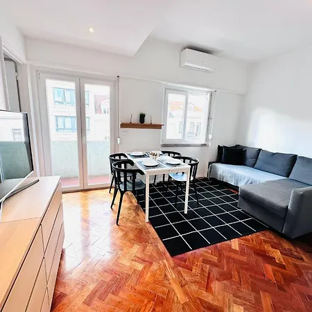 The Redondo House - No 4e2 - Comfortable One-bedroom * Lisboa