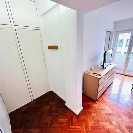 The Redondo House - No 4e2 - Comfortable One-bedroom