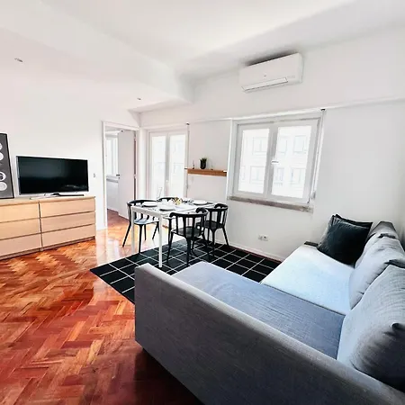 The Redondo House - No 4e2 - Comfortable One-bedroom Apartment