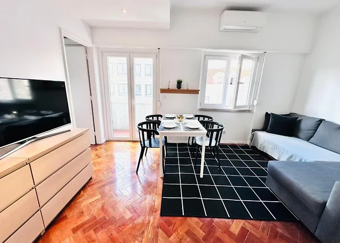 The Redondo House - No 4e2 - Comfortable One-bedroom * Lisbon
