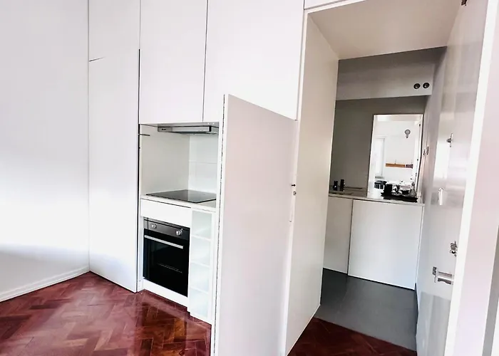 The Redondo House - No 4e2 - Comfortable One-bedroom